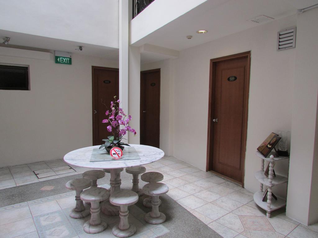 Amber Hotel Katong Singapore Exterior foto
